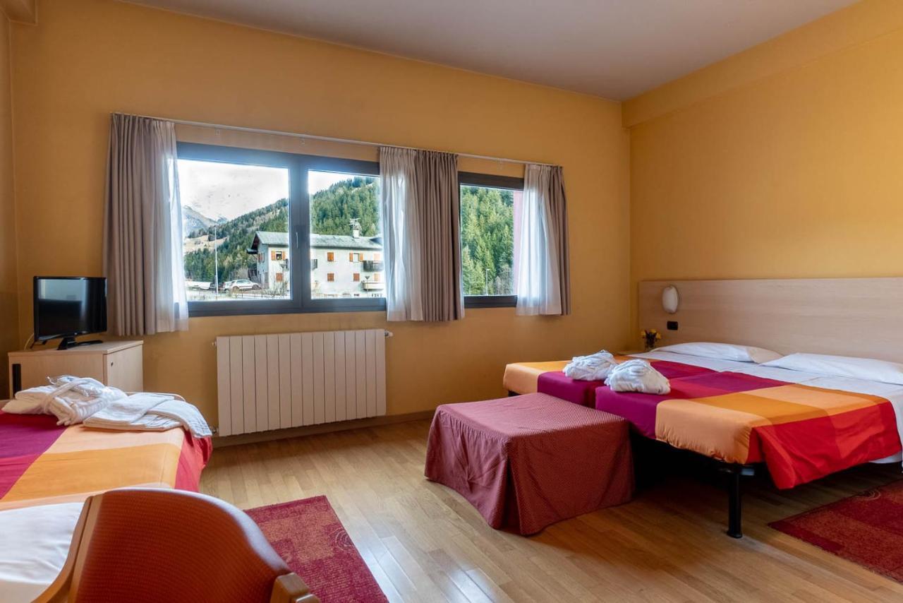 Hotel Cepina Albergo Incantato Valdisotto Exteriör bild